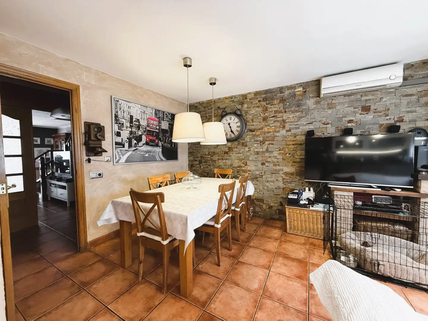 Menjador de Casa adosada en venda en Les Franqueses del Vallès amb Aire condicionat, Calefacció i Parquet