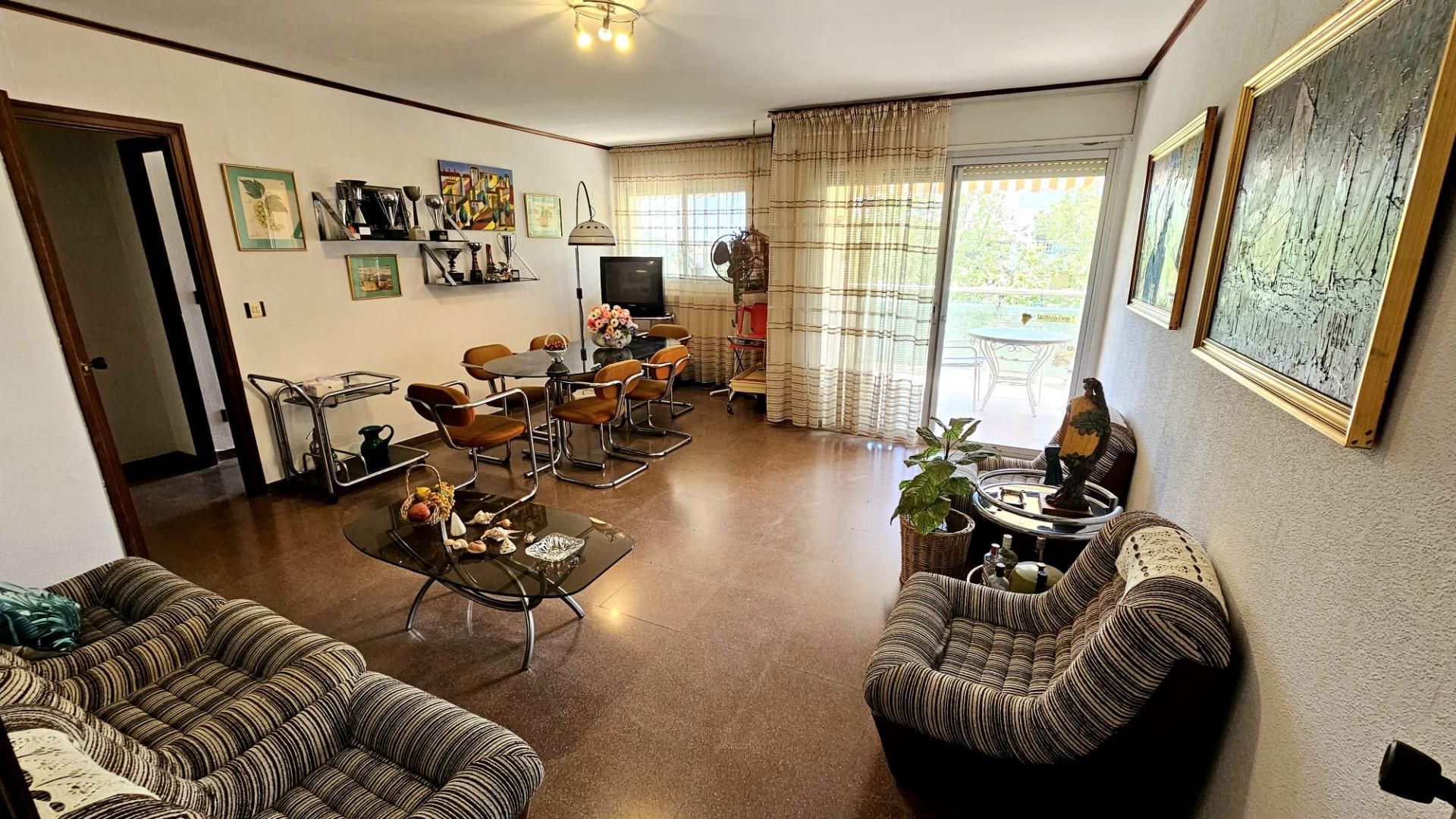 Sala de estar de Piso en venta en Salou con Calefacción, Terraza y Balcón