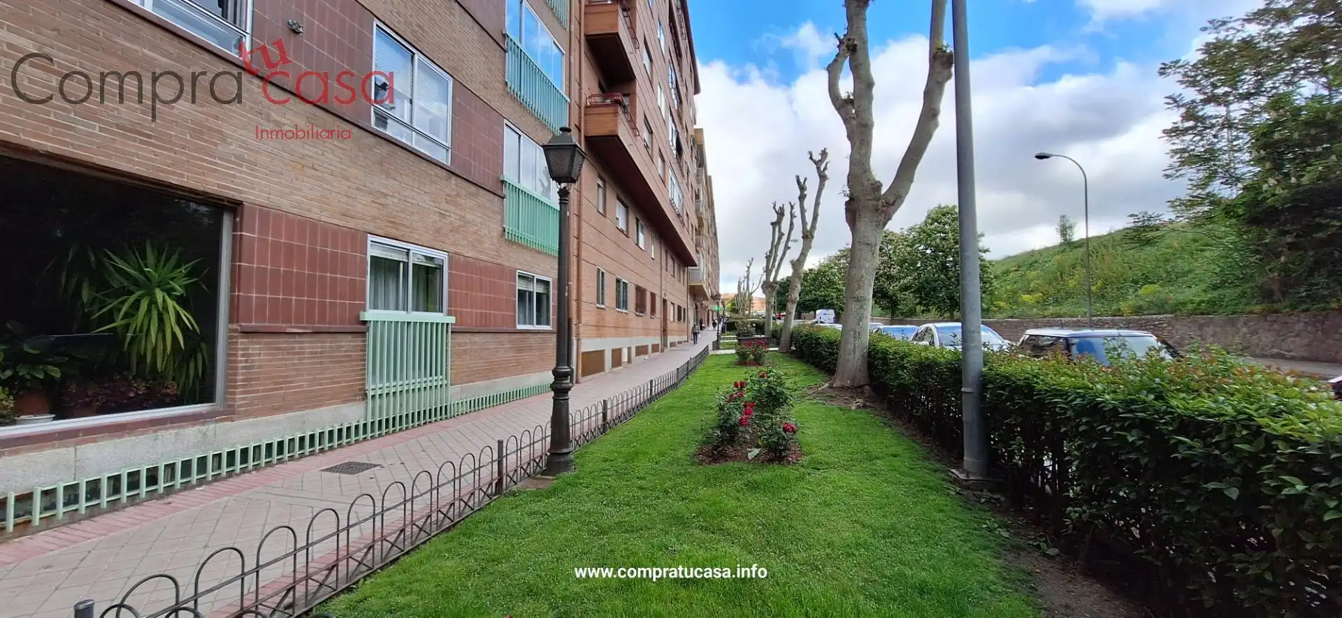 Vista exterior de Pis en venda en Segovia amb Calefacció, Jardí privat i Terrassa