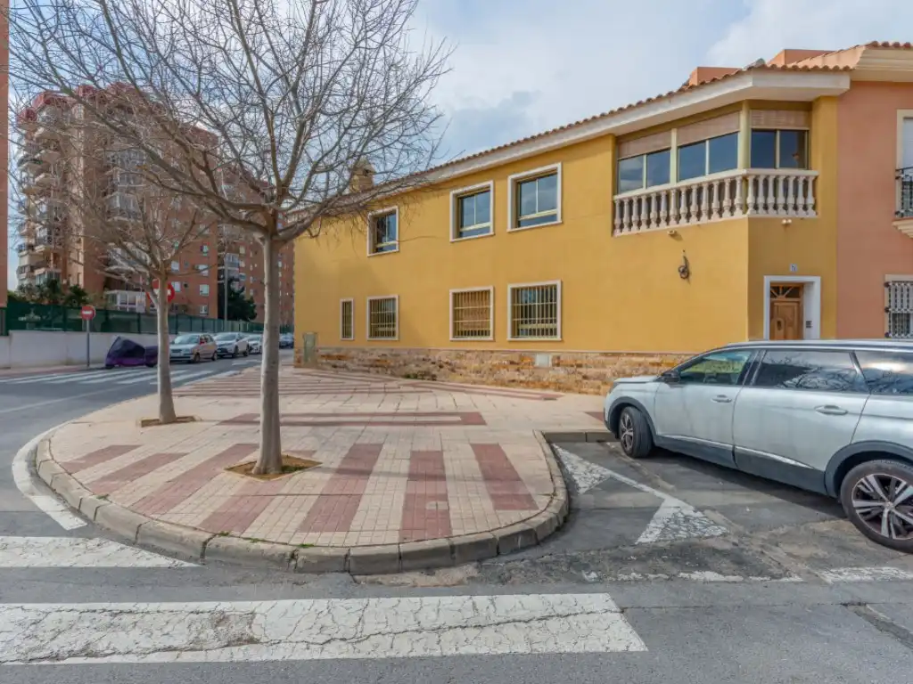 Houses for sale in Avenida Xixona, 28, Campello Playa
