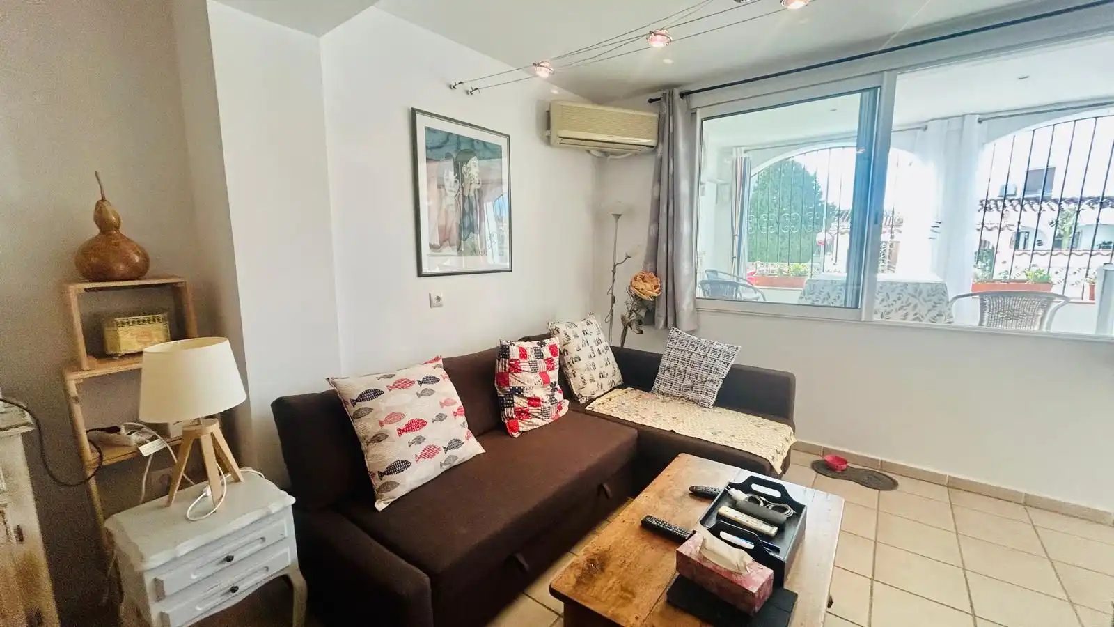 Sala de estar de Apartamento en venta en Empuriabrava con Aire acondicionado, Terraza y Piscina comunitaria