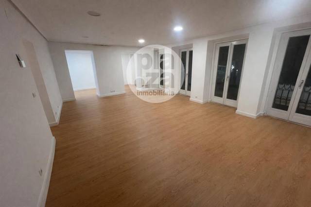 Piso en Venta en SANTO DOMINGO GUZMAN en Casco Antiguo