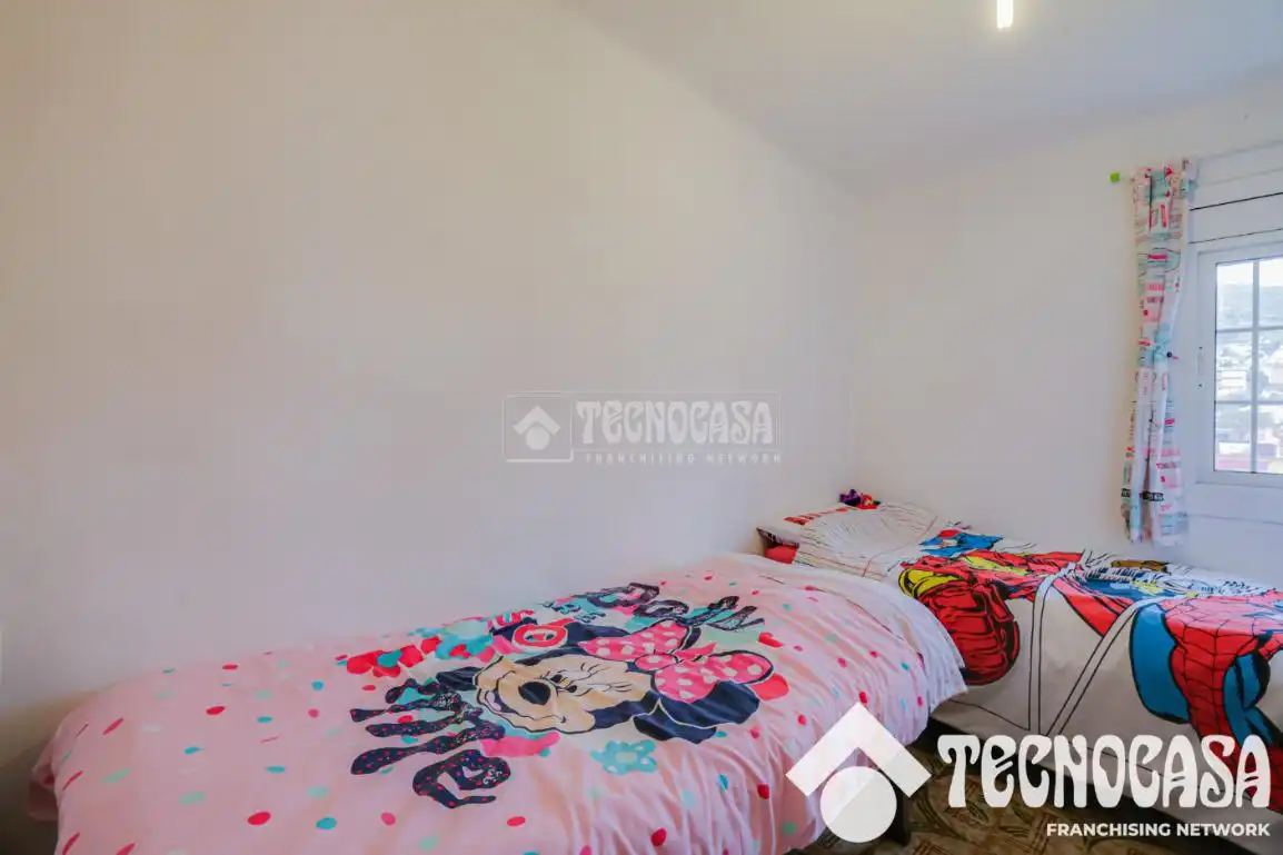 Bedroom of Flat for sale in Santa Coloma de Gramenet  with Heating