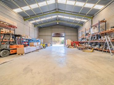 Industrial building for sale in Onda