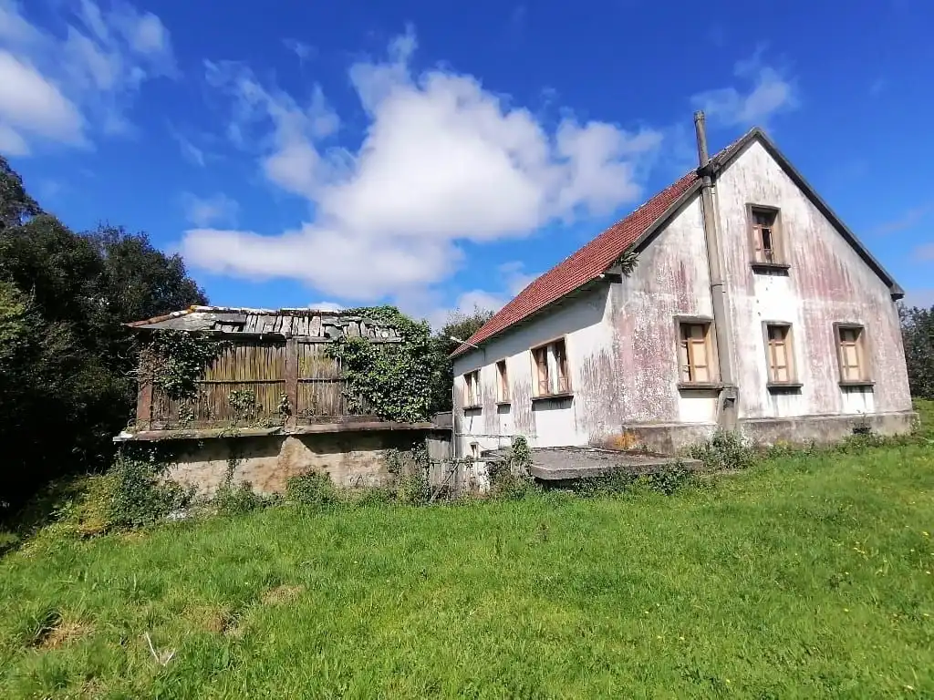 Casa rústica amb jardí en venda a Cerdido, imagen 3