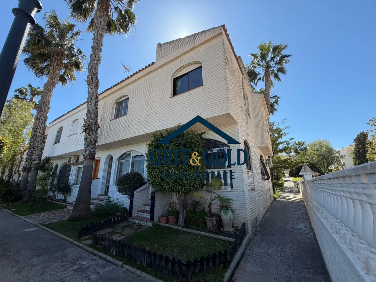 Bungalow with terrace for sale in Gran Alacant