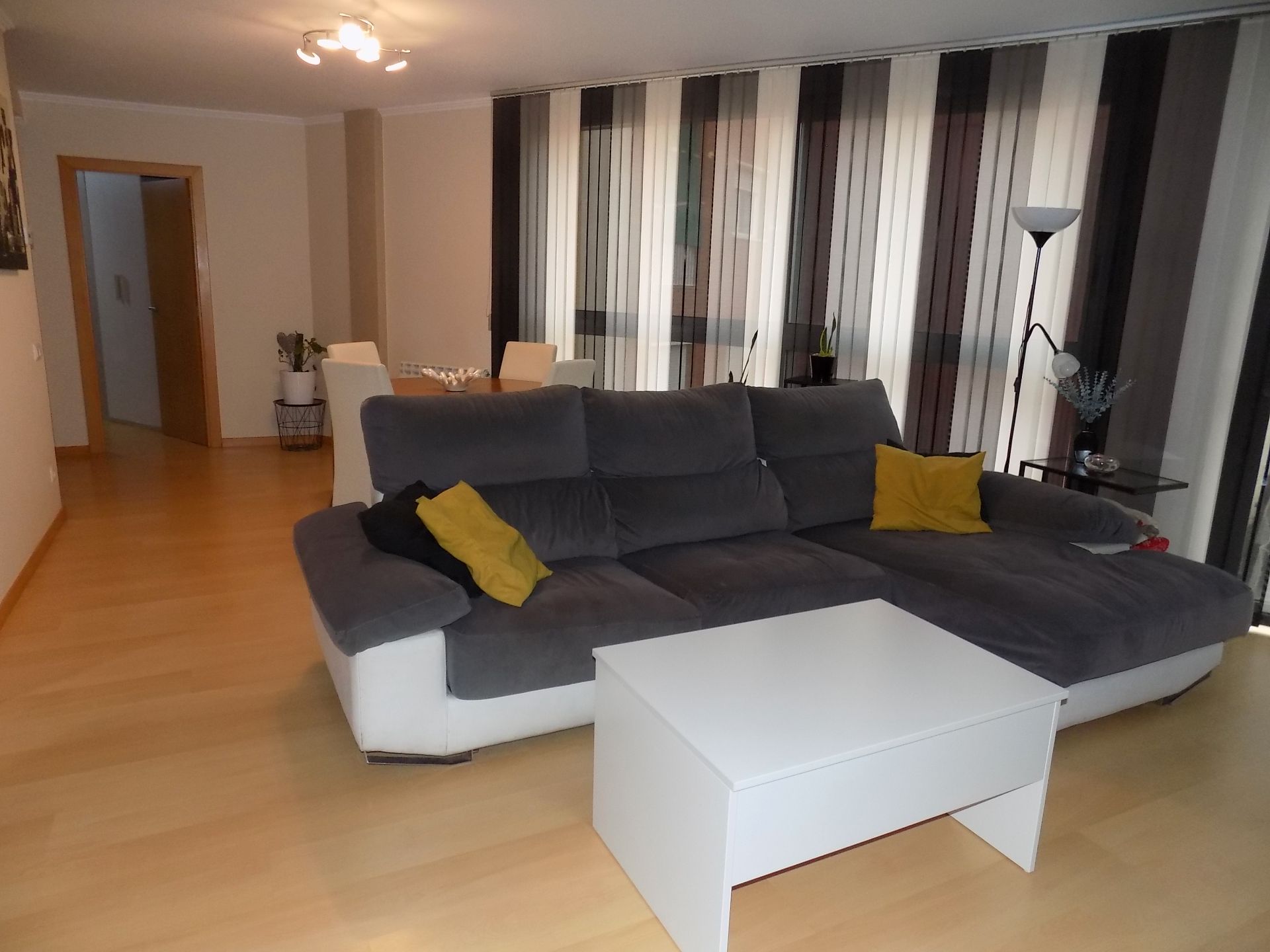 Living room of Flat for sale in Montcada i Reixac  with Air Conditioner, Heating and Furnished