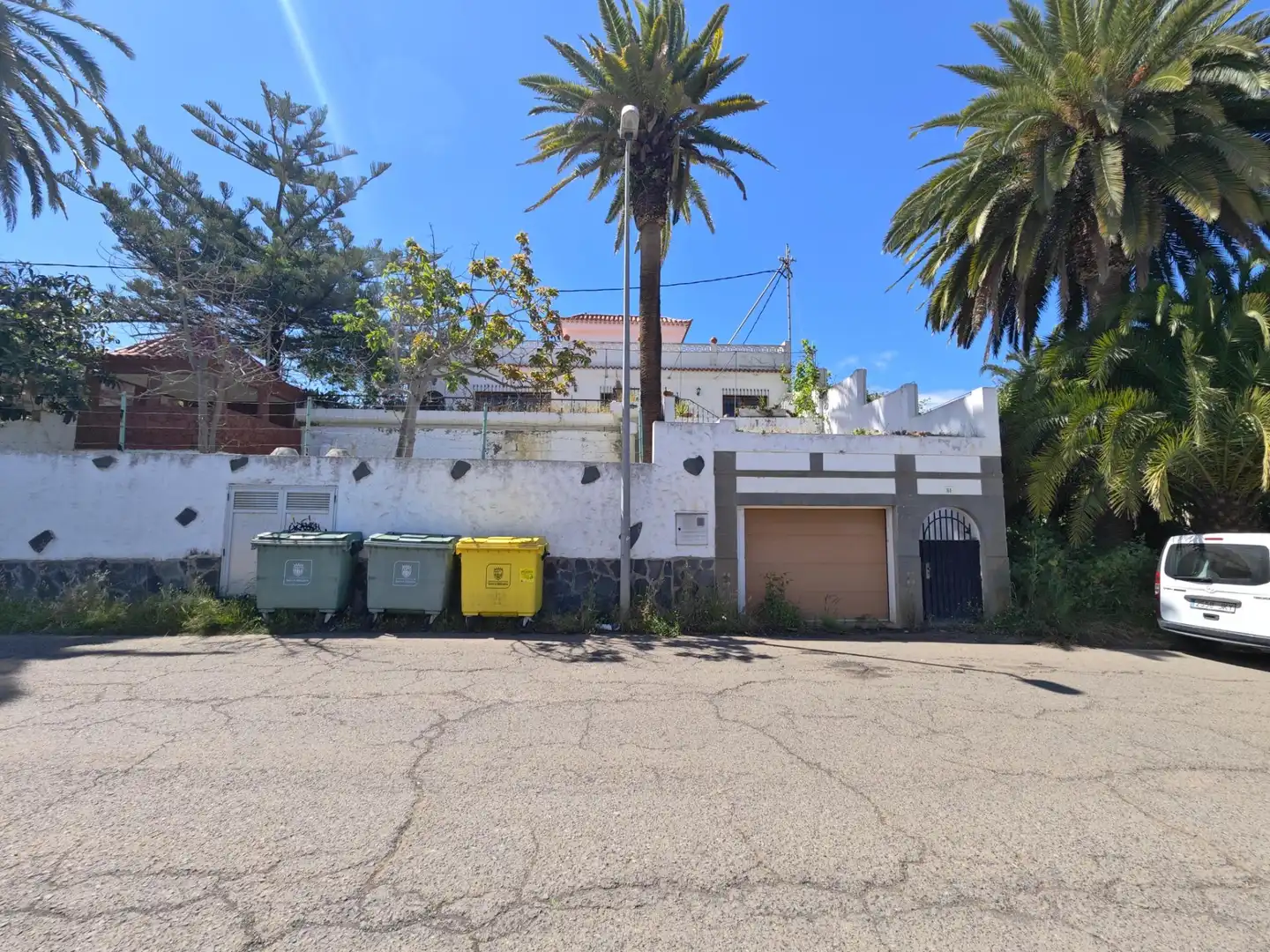 Vista exterior de Casa o xalet en venda en Santa Brígida amb Piscina comunitària