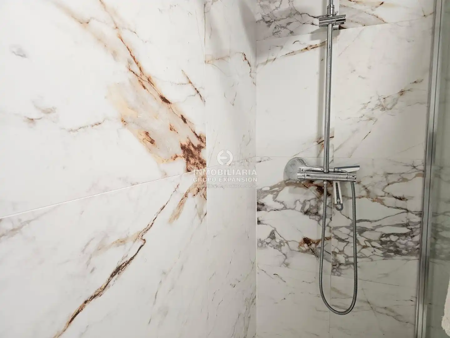 Baño de Piso en venta en Aspe con Aire acondicionado