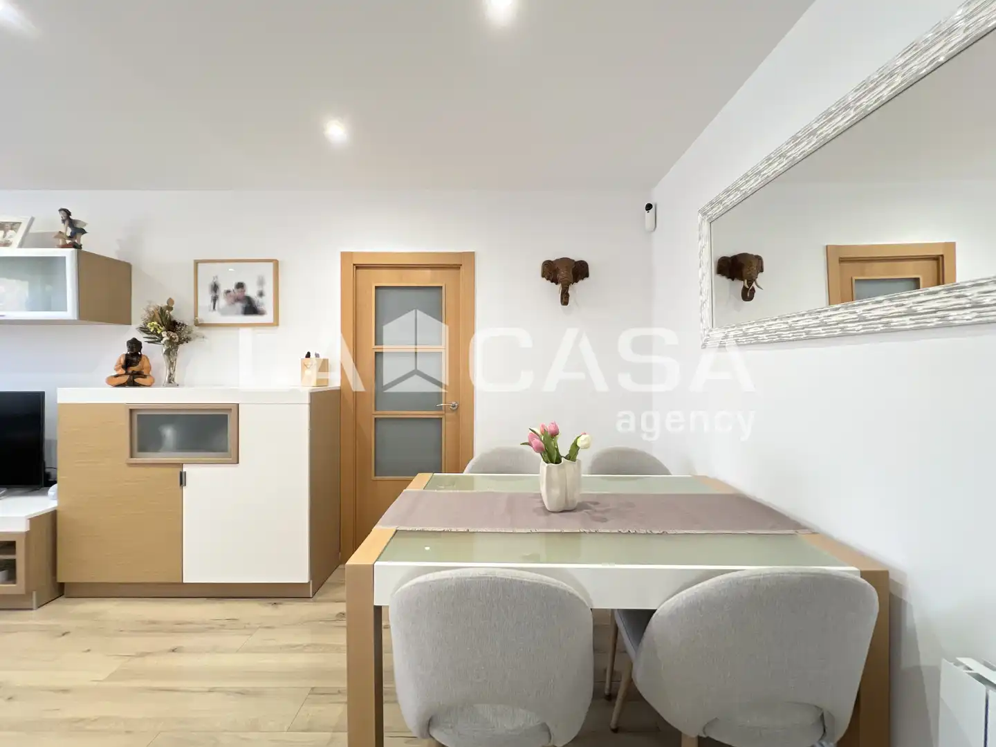Comedor de Piso en venta en Badalona con Calefacción y Balcón