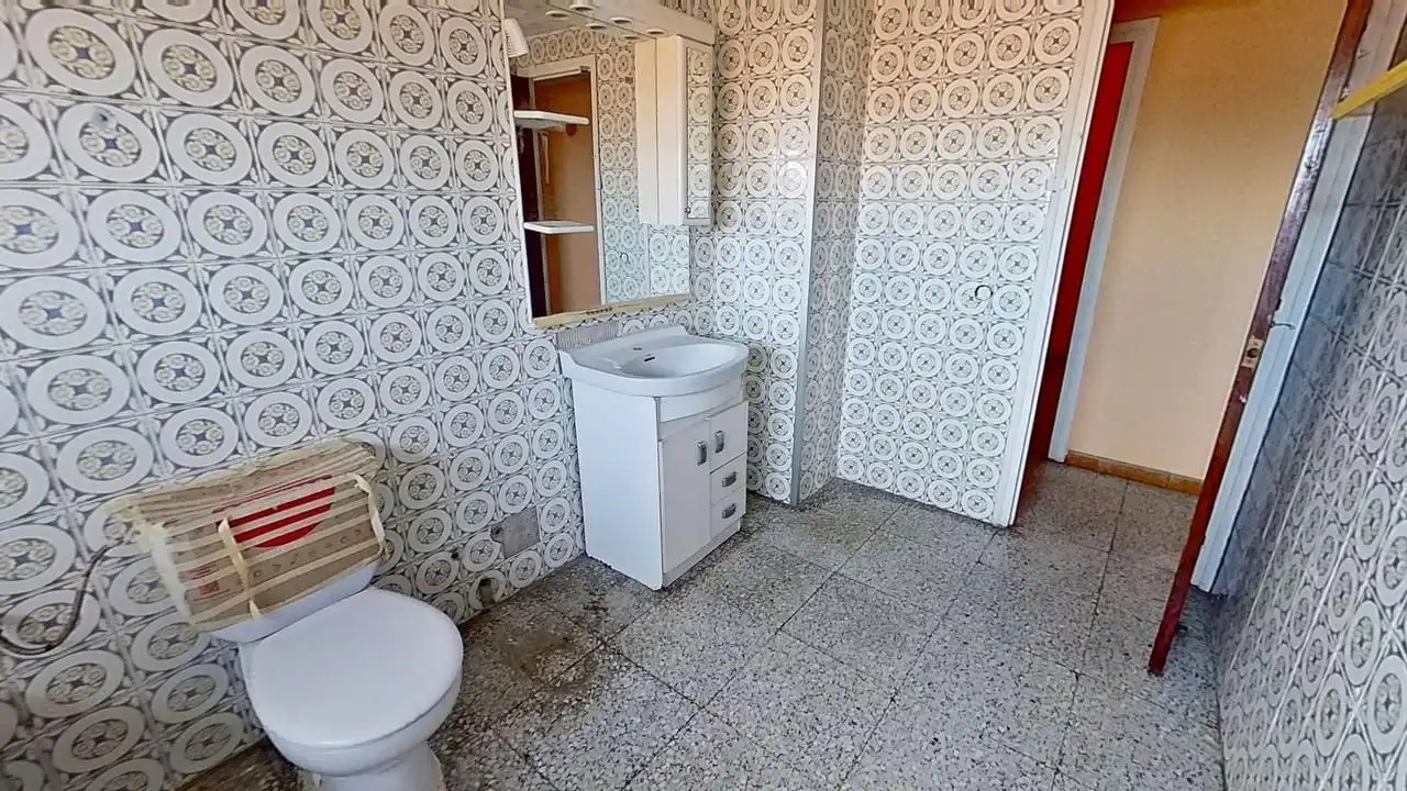 Bathroom of Houses for sale in Sant Vicenç Dels Horts  with Air Conditioner, Terrace and Storage room