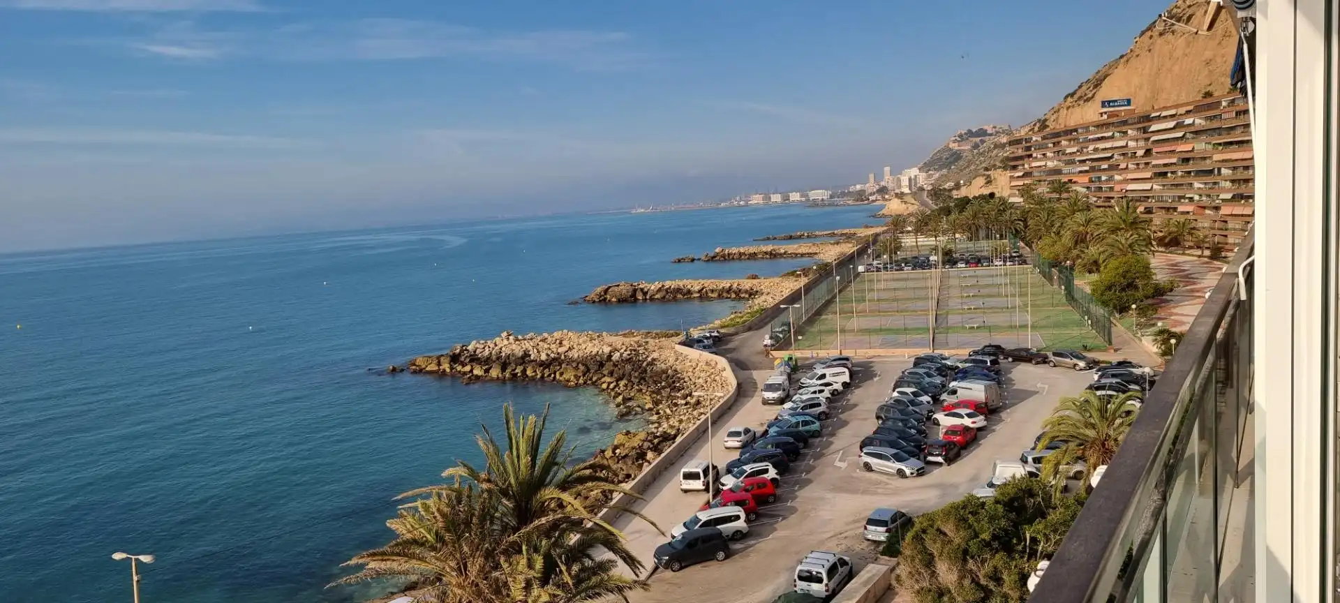 Aparcament de Apartament de lloguer en Alicante / Alacant amb Aire condicionat i Moblat