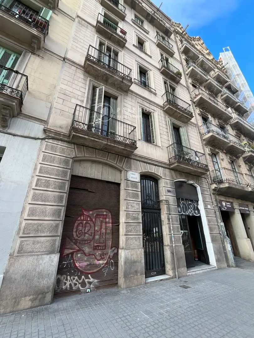Exterior view of Commercial properties for rent in Barcelona
