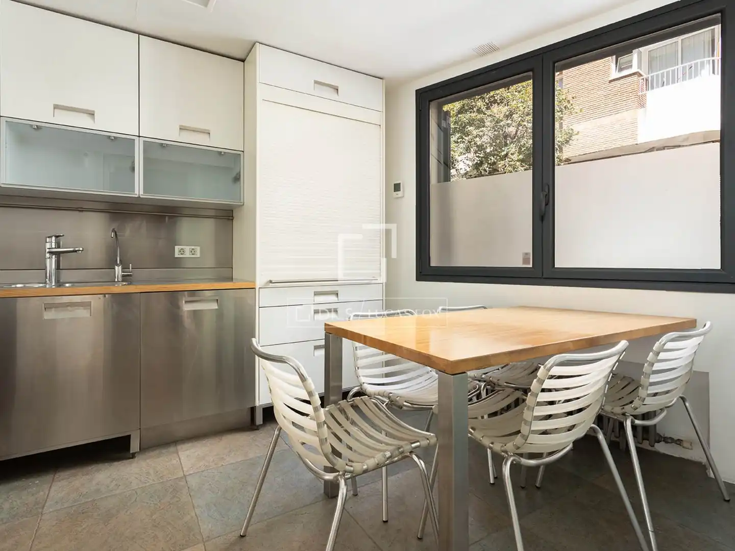 Kitchen of Houses for sale in Barcelona  with Air Conditioner, Terrace and Storage room