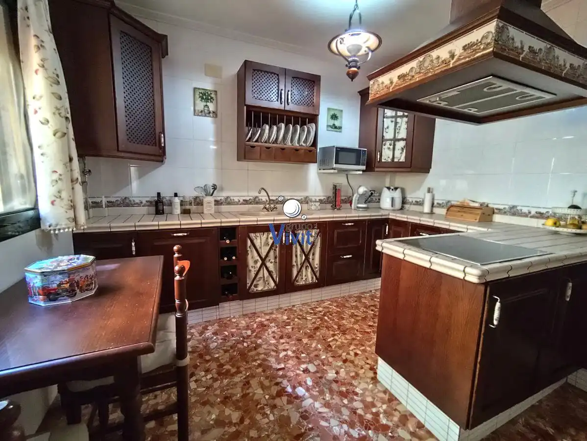 Cuina de Casa o xalet en venda en Alcalá de Guadaira amb Aire condicionat i Traster