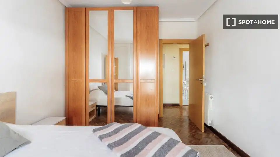 Habitación de Piso para compartir en Valladolid con Aire acondicionado, Calefacción y Amueblado