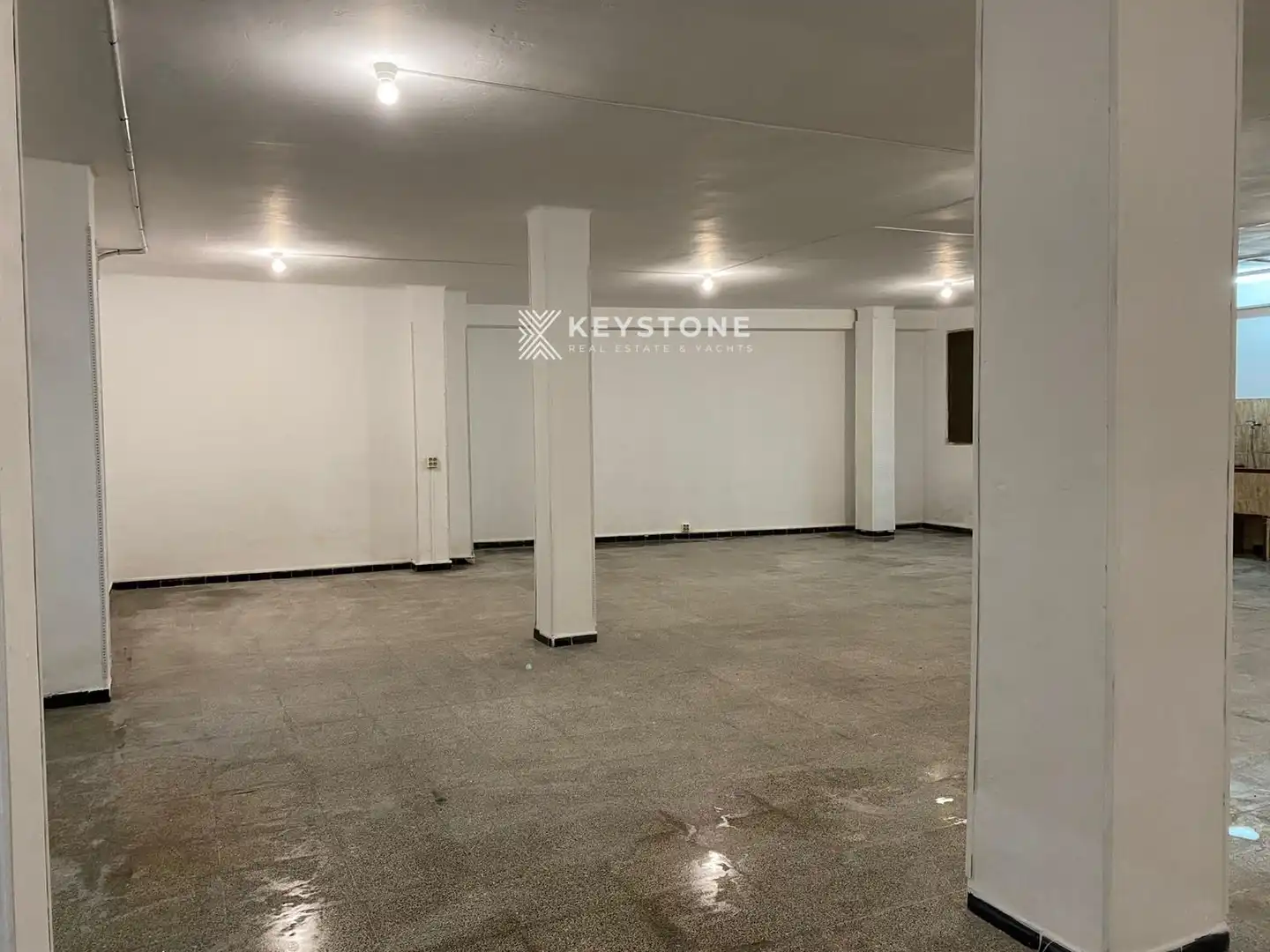 Business premises for sale in Joan Miro, imagen 13