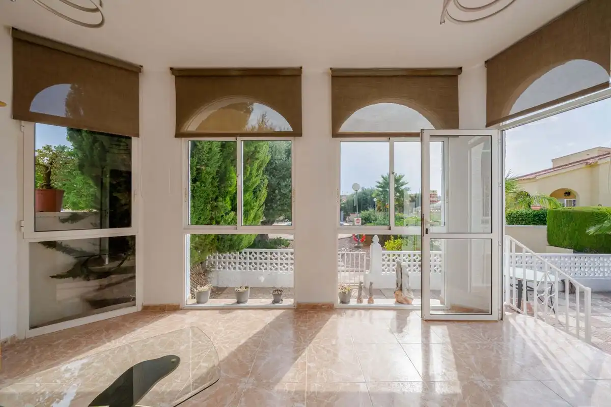 Casa o chalet de alquiler en Elche / Elx con Aire acondicionado, Calefacción y Jardín privado
