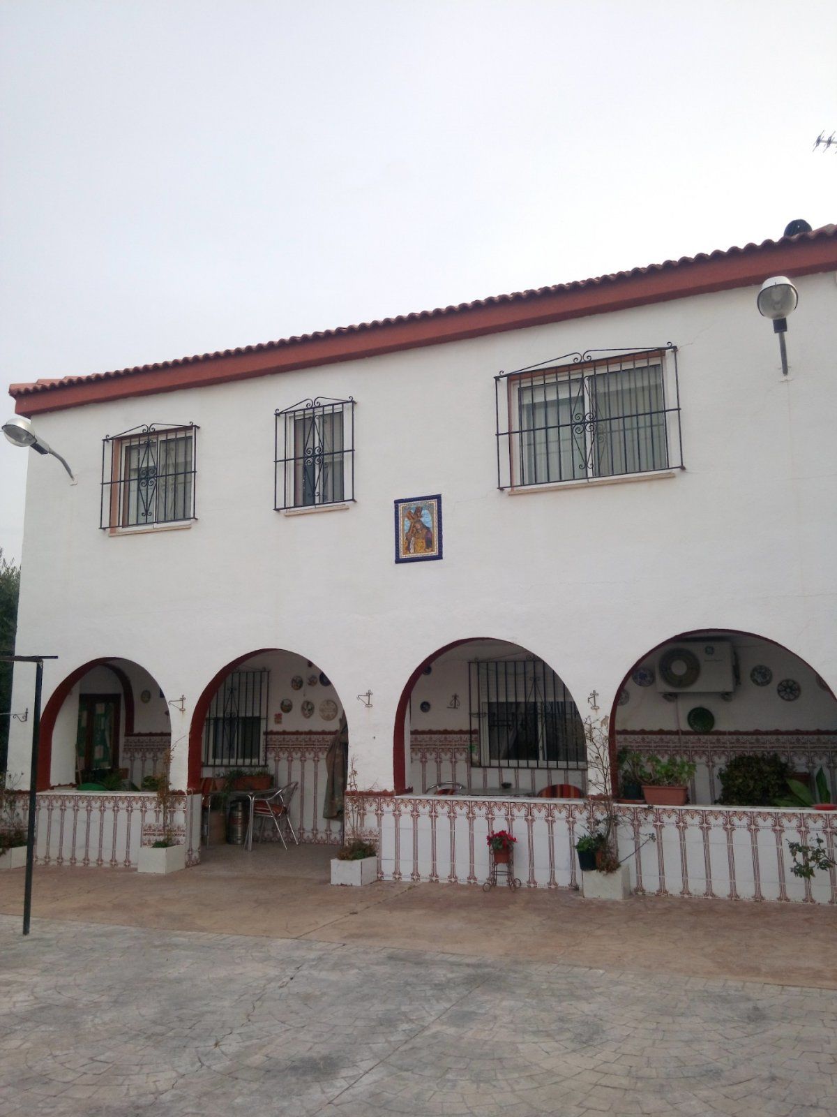 Vista exterior de Finca rústica en venda en Chiclana de Segura amb Aire condicionat, Calefacció i Traster