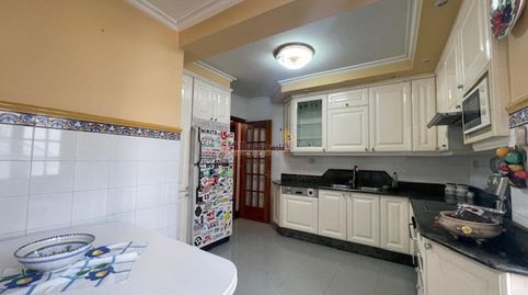 Foto 2 de Piso en venta en O Castro, Vigo