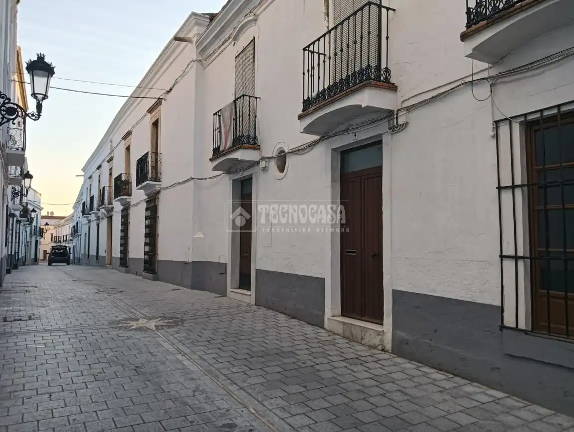 Casa adosada en venta en Olivenza