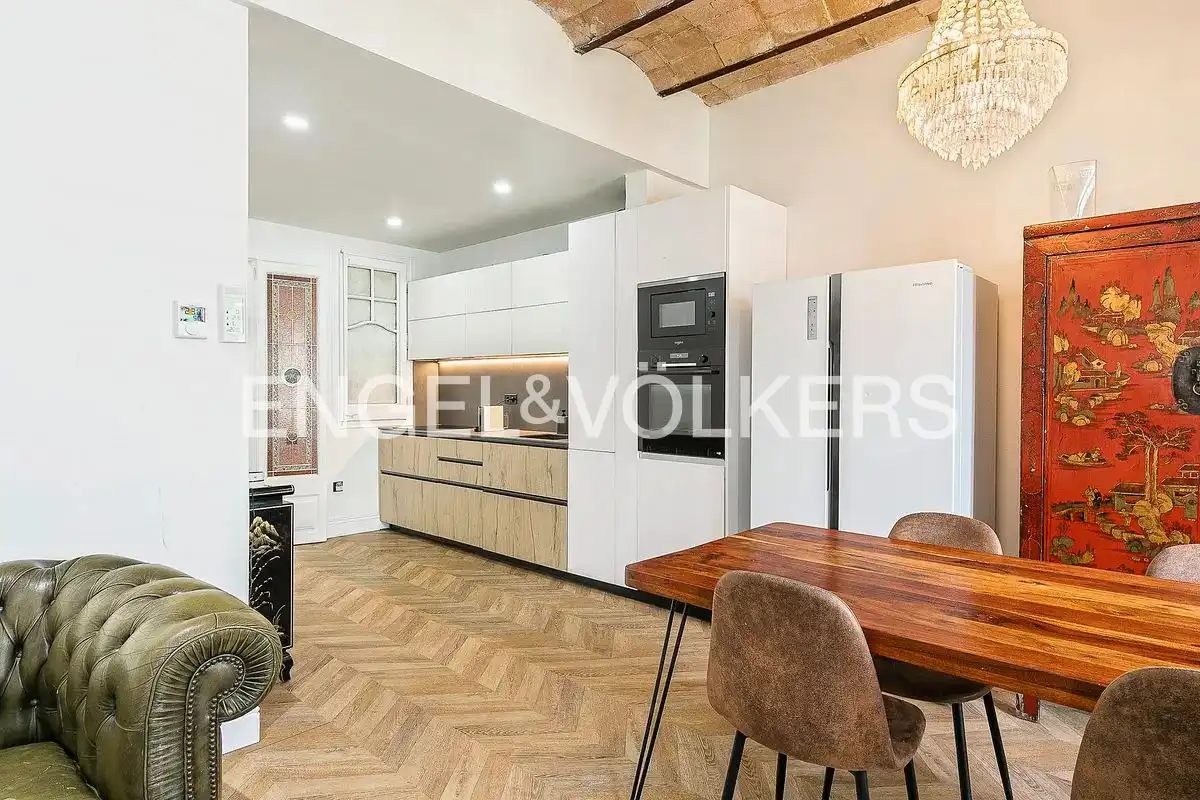Cocina de Piso de alquiler en Barcelona con Calefacción, Parquet y Amueblado