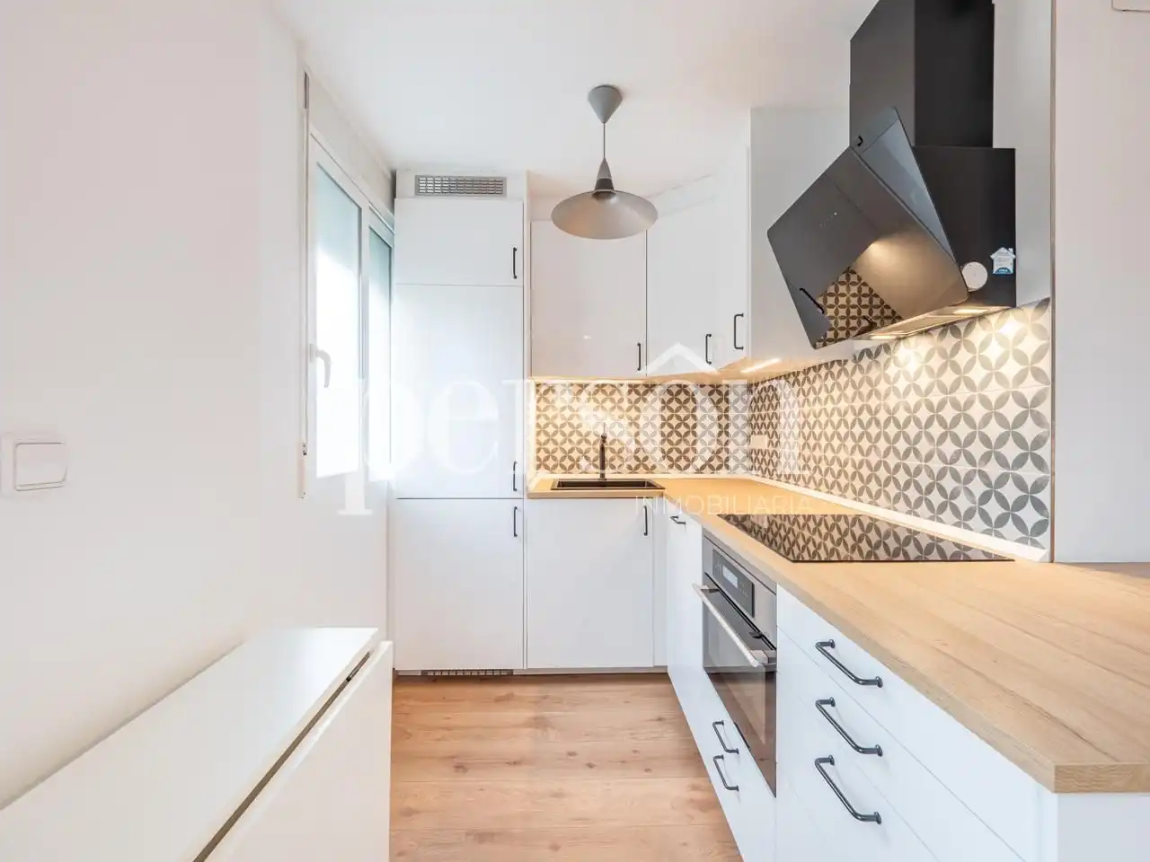 Flat with terrace for sale in Extramurs, imagen 5