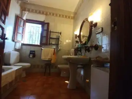Baño de Casa o chalet en venta en Zuheros con Calefacción, Jardín privado y Terraza