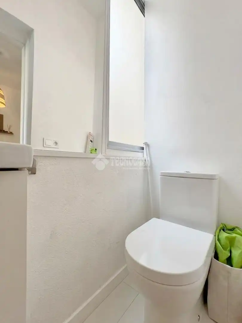 Baño de Piso en venta en Barcelona con Balcón