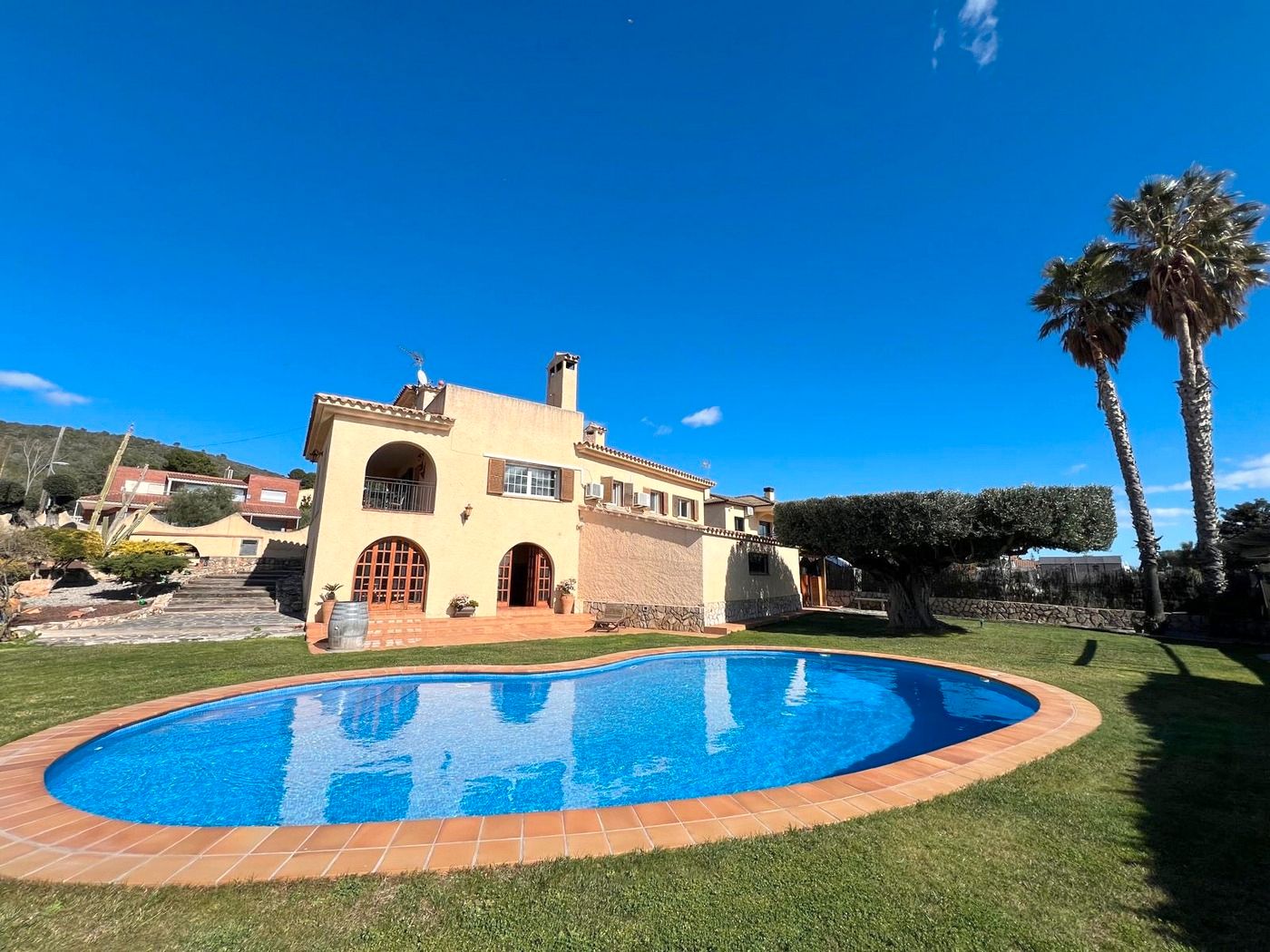 Piscina de Casa o chalet en venta en La Bisbal del Penedès con Calefacción, Jardín privado y Terraza