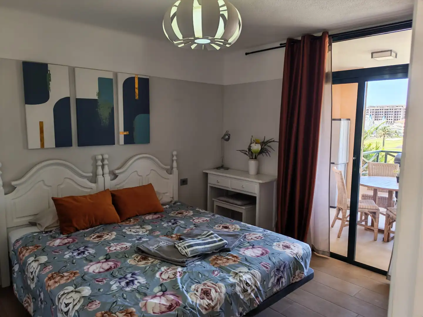 Dormitori de Apartament en venda en Granadilla de Abona amb Terrassa, Moblat i Forn