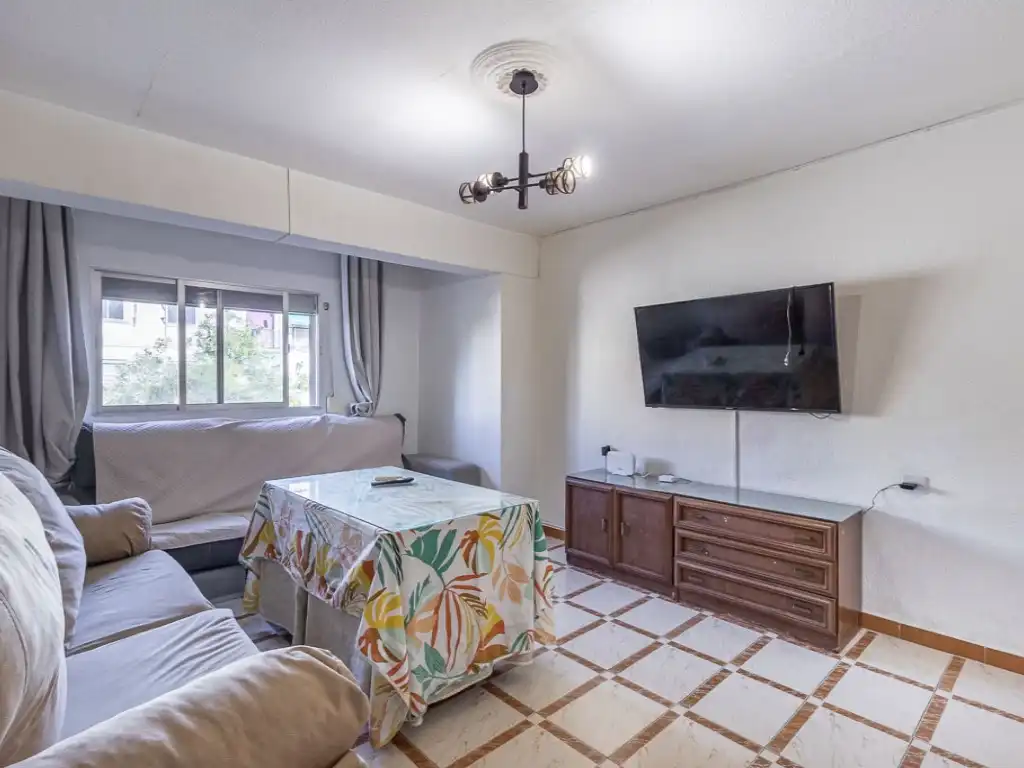 Piso con ascensor en venta en Calle Paraguay
