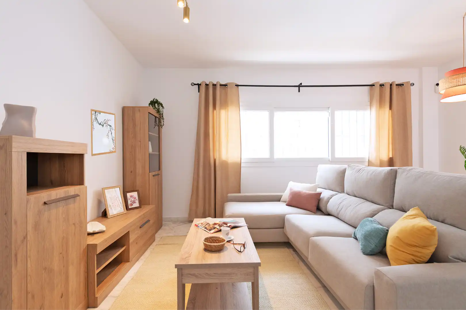 Sala de estar de Piso en venta en Estepona con Amueblado, Lavadora y Microondas