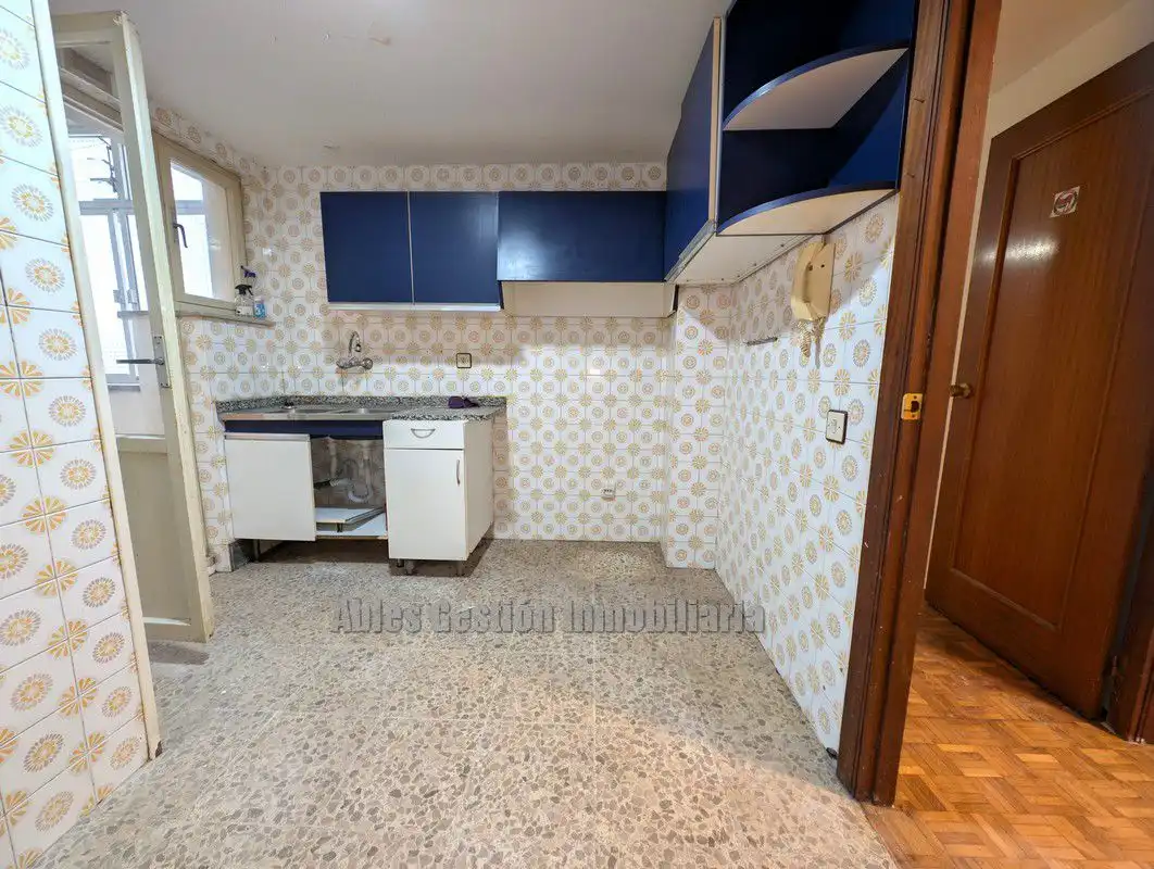 Cocina de Piso en venta en Oviedo  con Calefacción, Parquet y Terraza