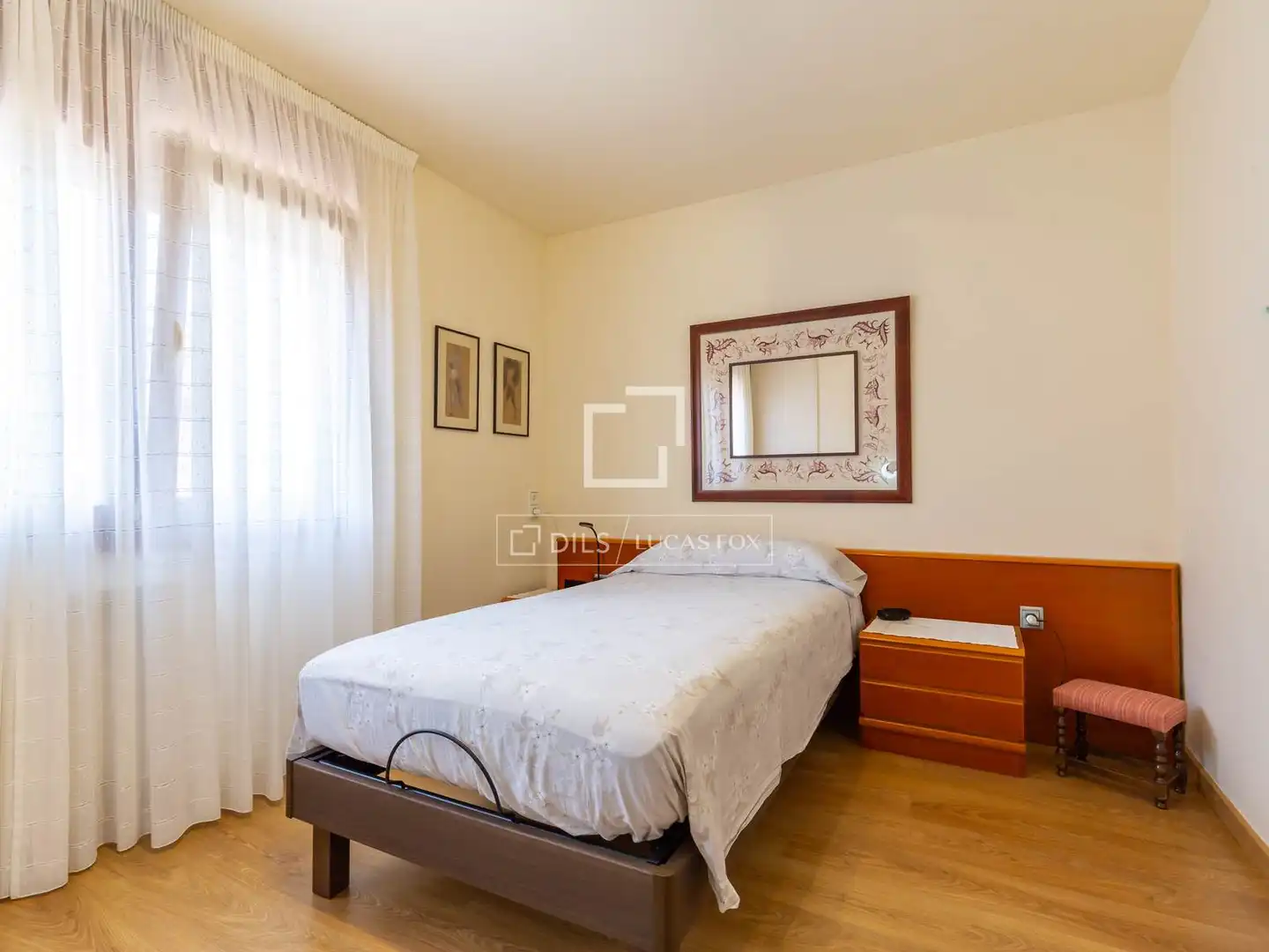 Habitación de Casa o chalet en venta en Sant Just Desvern con Aire acondicionado, Calefacción y Jardín privado