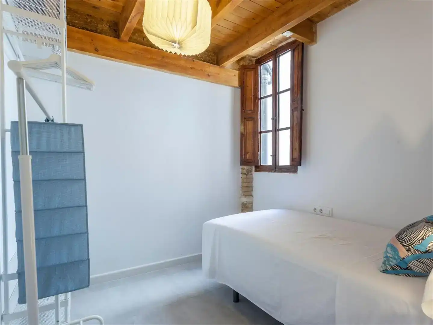 Dormitori de Apartament de lloguer en  Valencia Capital amb Aire condicionat