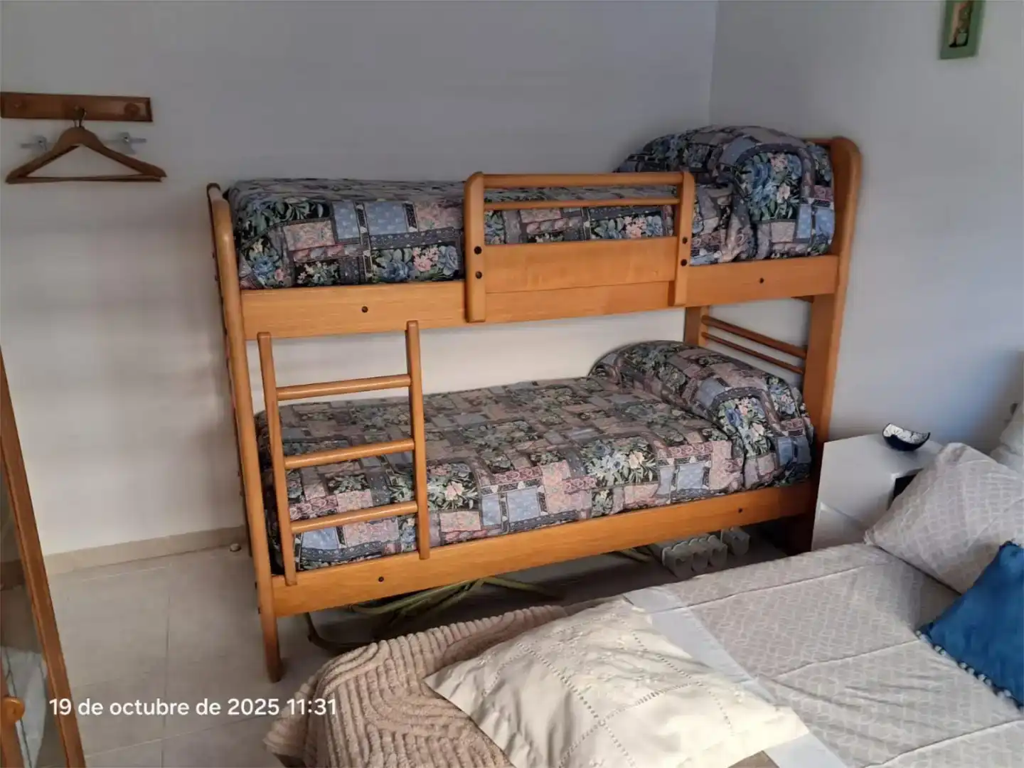 Dormitori de Apartament en venda en Miramar amb Aire condicionat, Piscina i Balcó