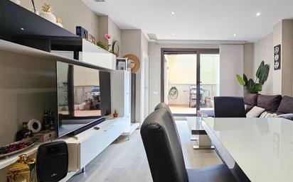 Living room of Planta baja for sale in Pallejà  with Air Conditioner, Heating and Parquet flooring