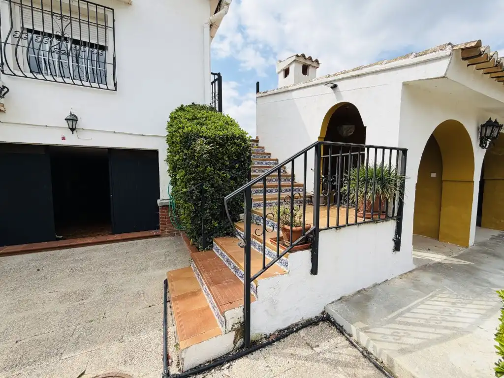 Vista exterior de Casa o chalet en venta en Valencia