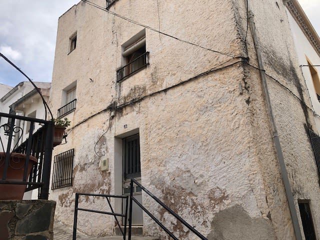 Exterior view of Single-family semi-detached for sale in Siles