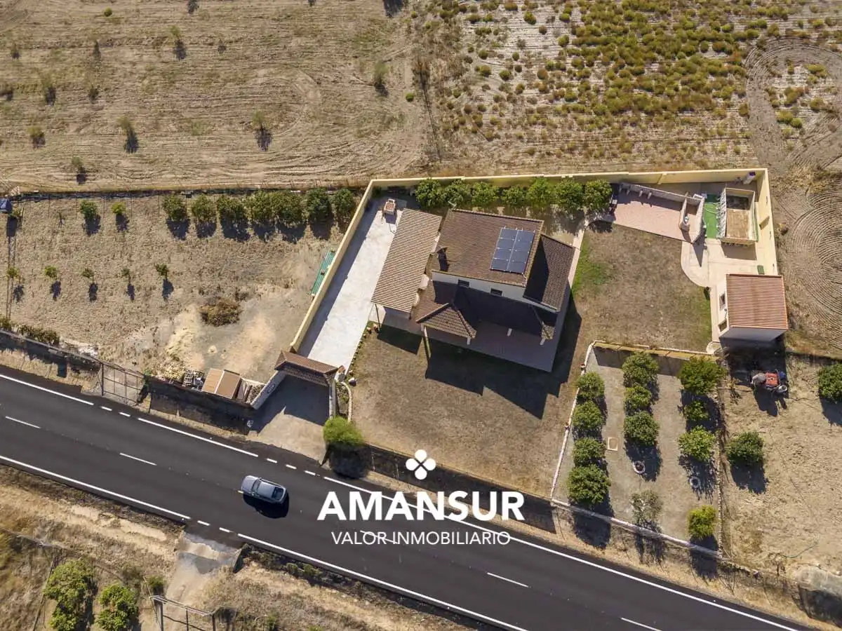Casa o xalet en venda en Villarrasa amb Aire condicionat, Calefacció i Jardí privat