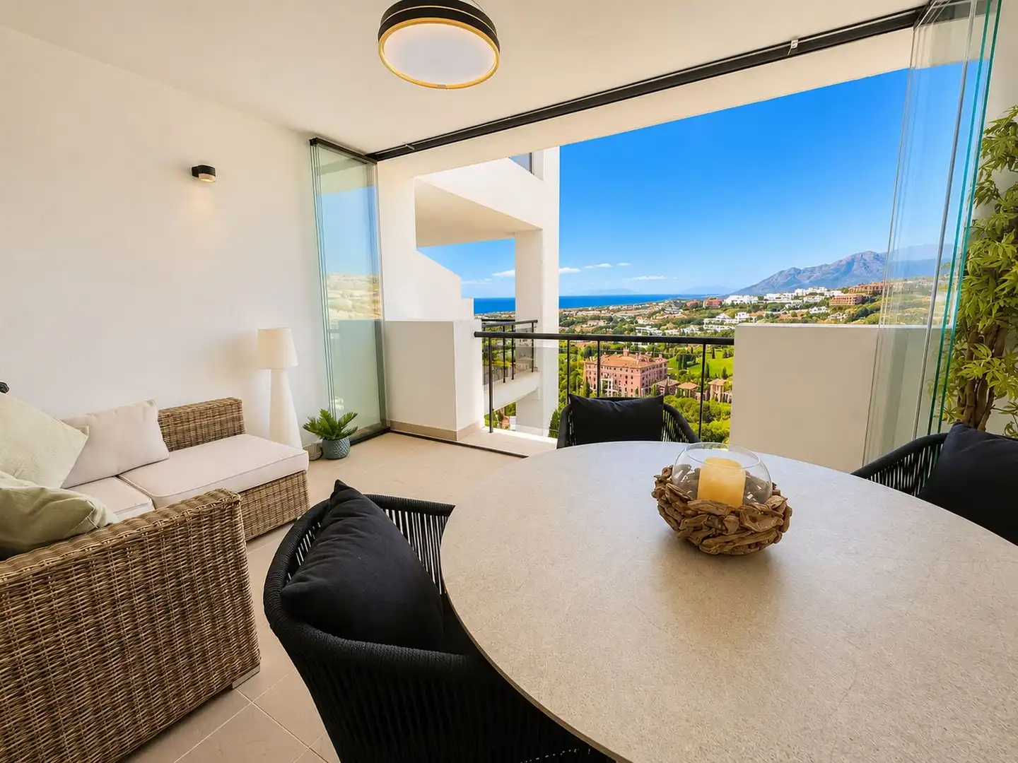 Flat with pool for sale in La Zagaleta