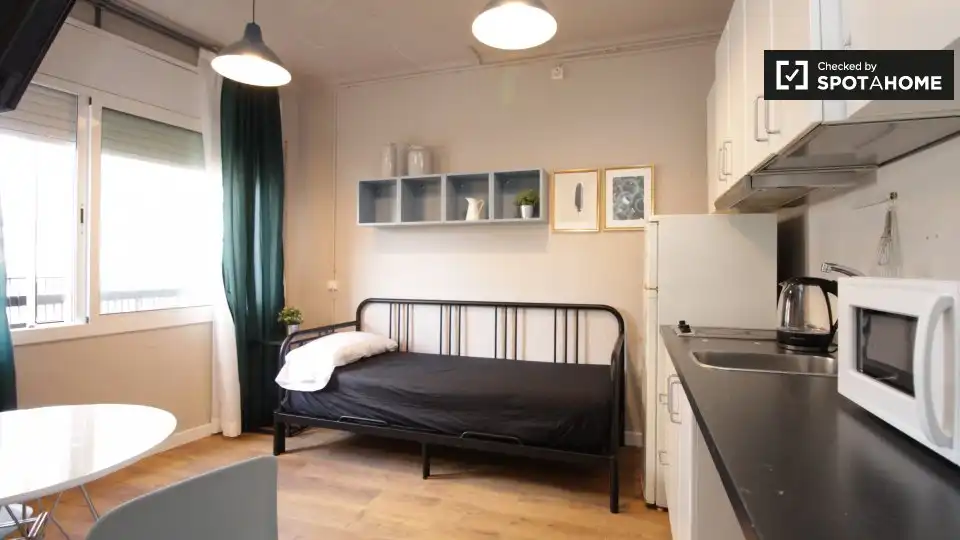 Room in Sant Andreu de Palomar