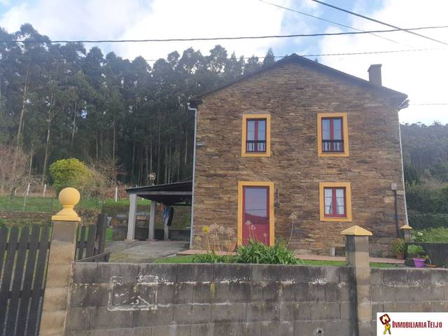 Casa-chalet en Venta en Cedeira