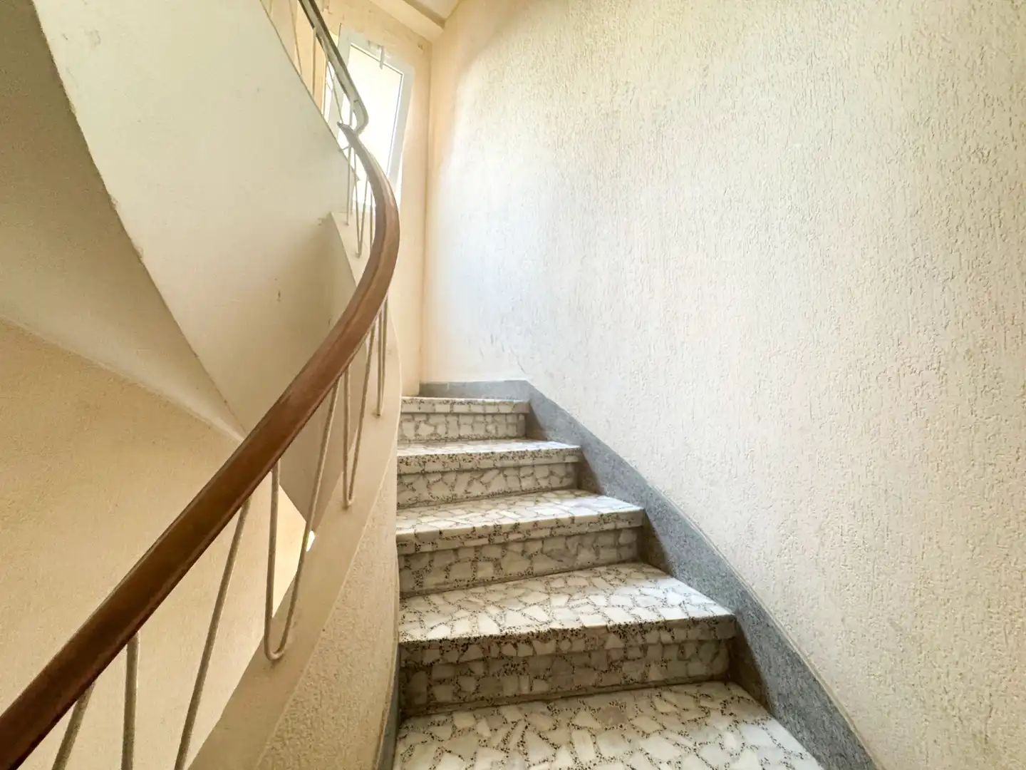 Flat for sale in Madrid  with Air Conditioner and Balcony