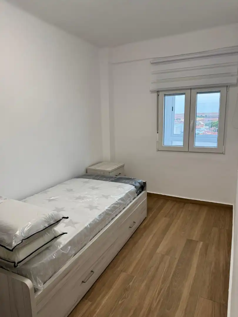 Schlafzimmer von Wohnung zur Miete in Alcázar de San Juan mit Klimaanlage, Heizung und Möbliert