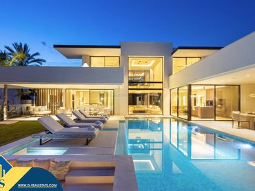 Villa avec piscine à vendre à Nueva Andalucía