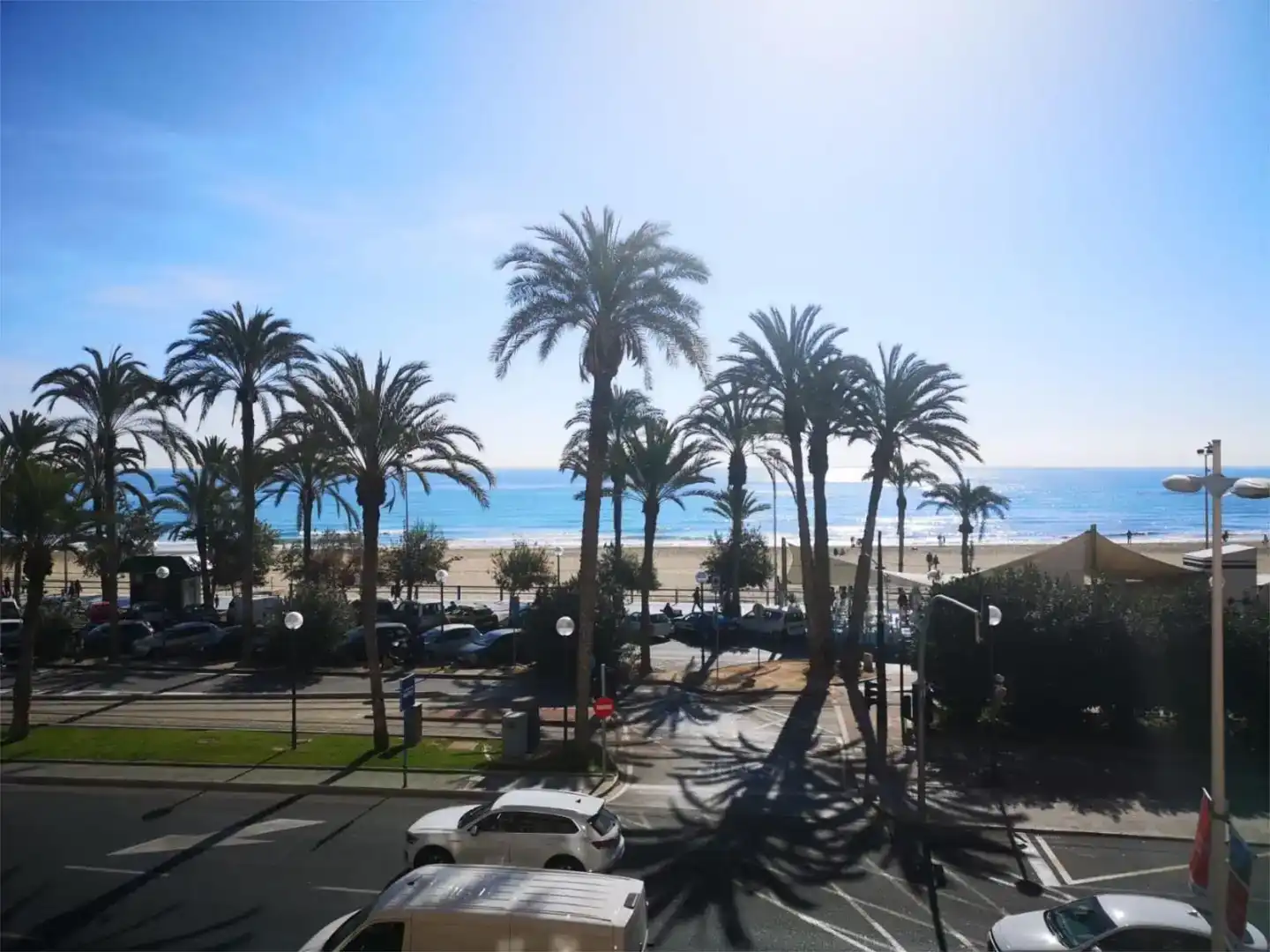 Vista exterior de Casa adosada de lloguer en Alicante / Alacant amb Aire condicionat, Moblat i Balcó