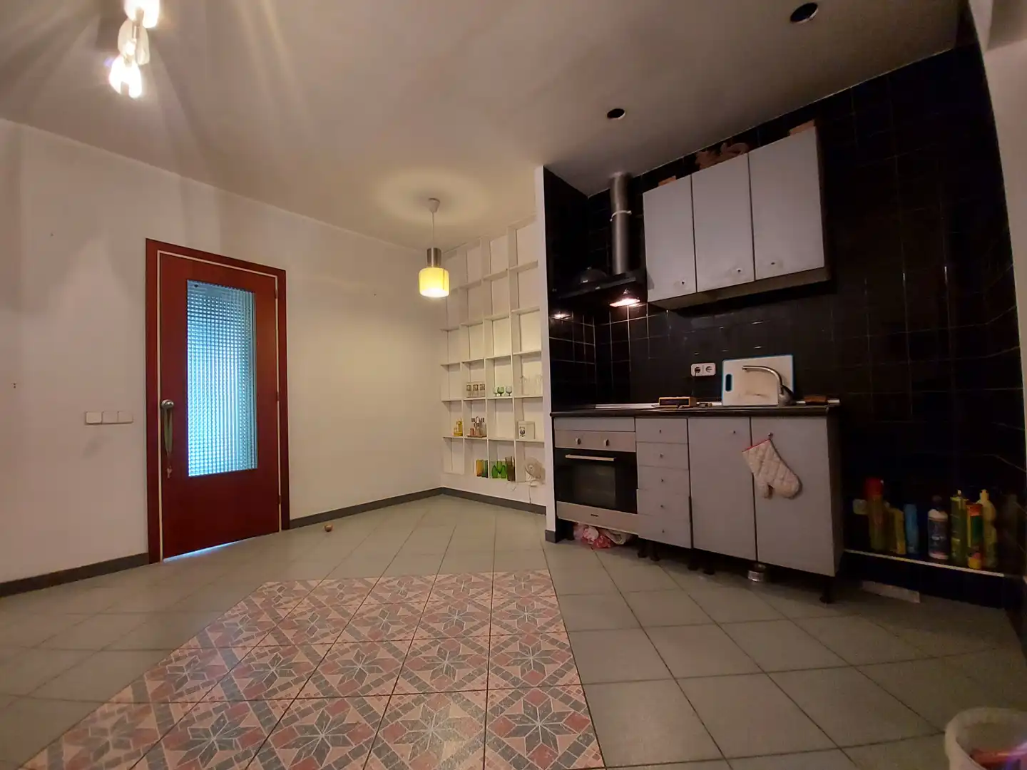 Cocina de Piso en venta en Barcelona con Trastero, Horno y Balcón
