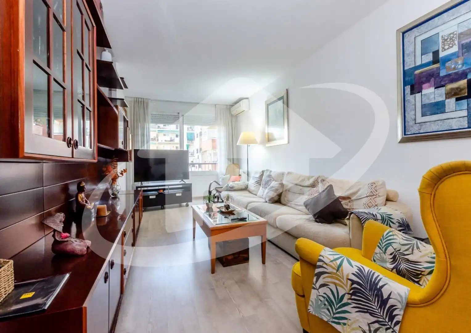 Piso con terraza en venta en Carrer dels Comtes de Bell-lloc